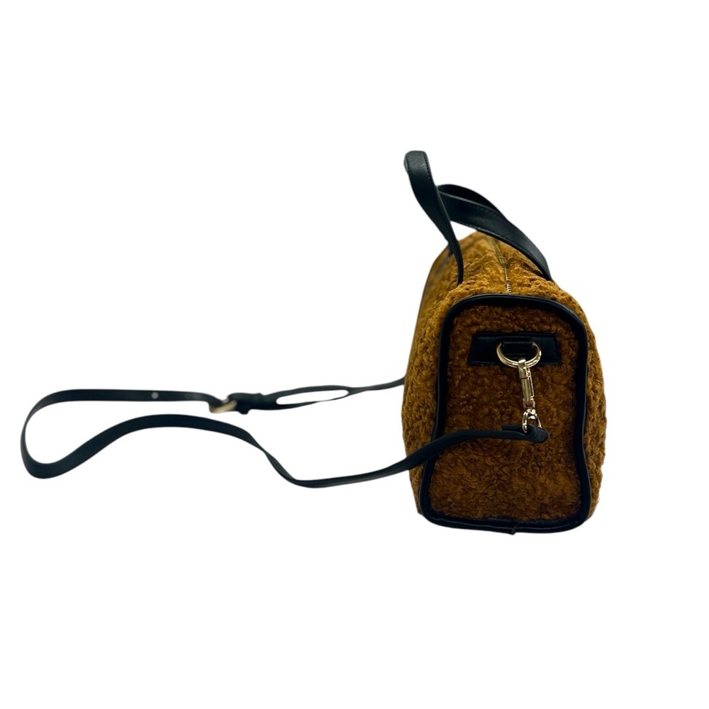 Urban Outfitters Sherpa Crossbody Bag - Picture 4 of 10